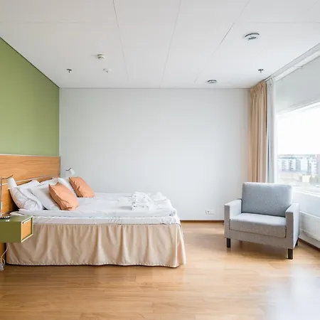 Hotel Hiisi Jaetkaesaari 3*