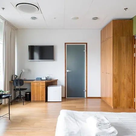 Hotel Hiisi Jaetkaesaari 3*